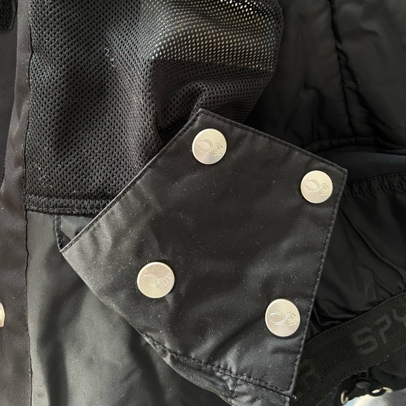 Spyder black and grey ski jacket, size 14 - Picture 11 of 14